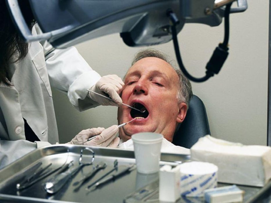 Las probabilidades de contraer la COVID en un consultorio dental son muy bajas, según un estudio