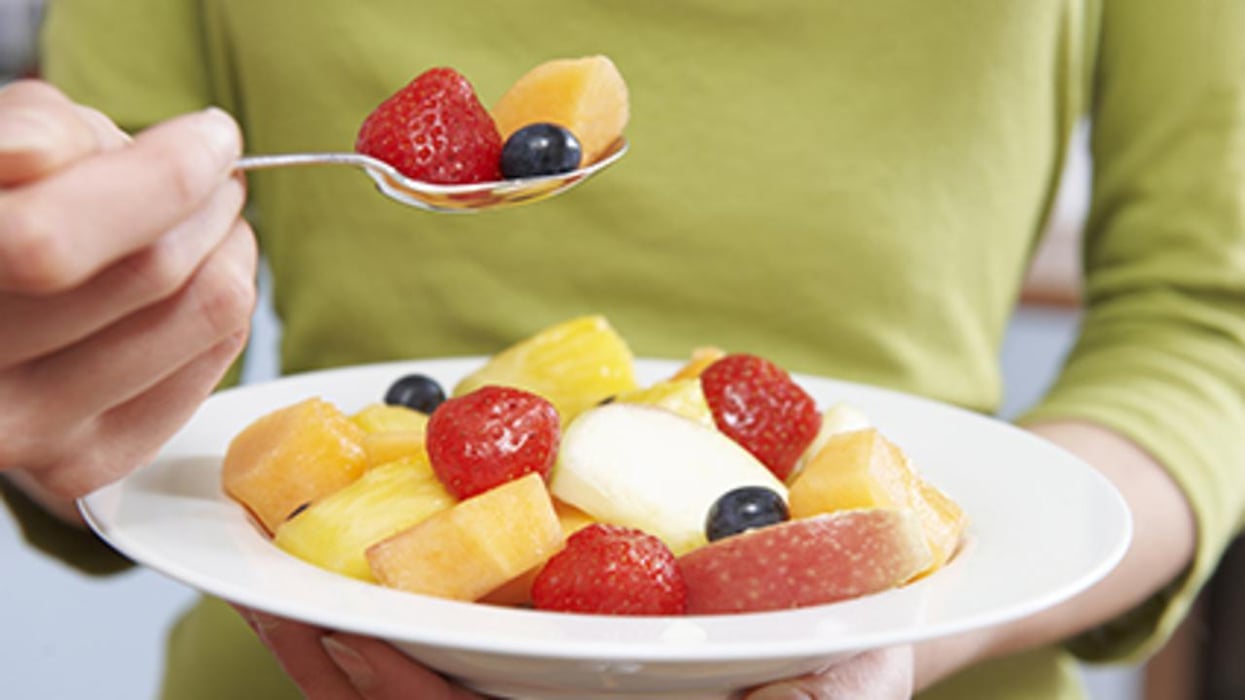 Un estudio halló que comer frutas reduce el riesgo de diabetes.