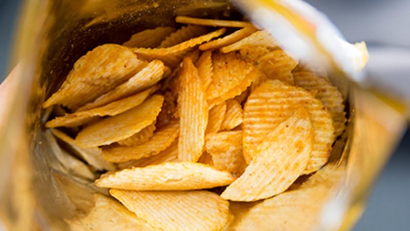 Starchy Snacks and Fatty Lunches Raise Heart Risks, New Study Finds