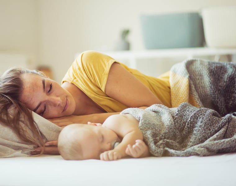 Sharing Bed With Baby: Dangerous, and It Won't Boost 'Attachment,' Study Shows