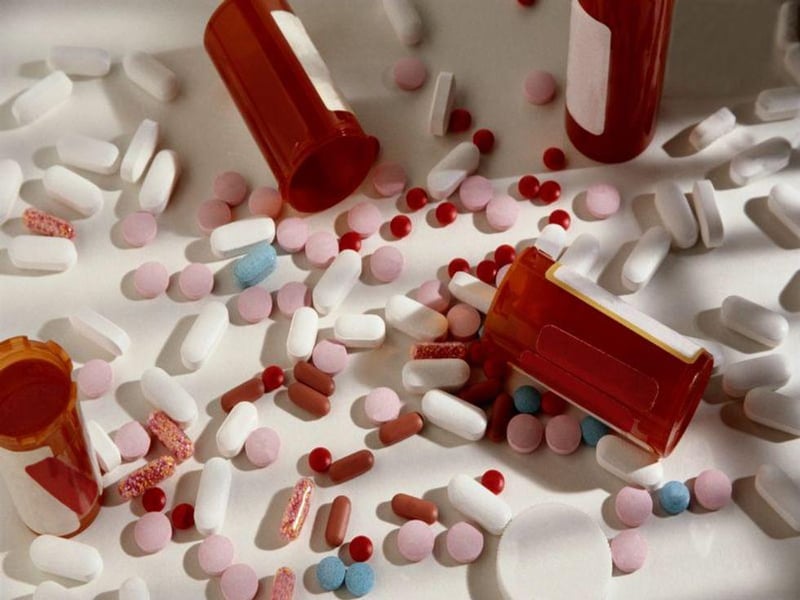 Lots of Older Americans Would Like to Take Fewer Meds, Poll Finds