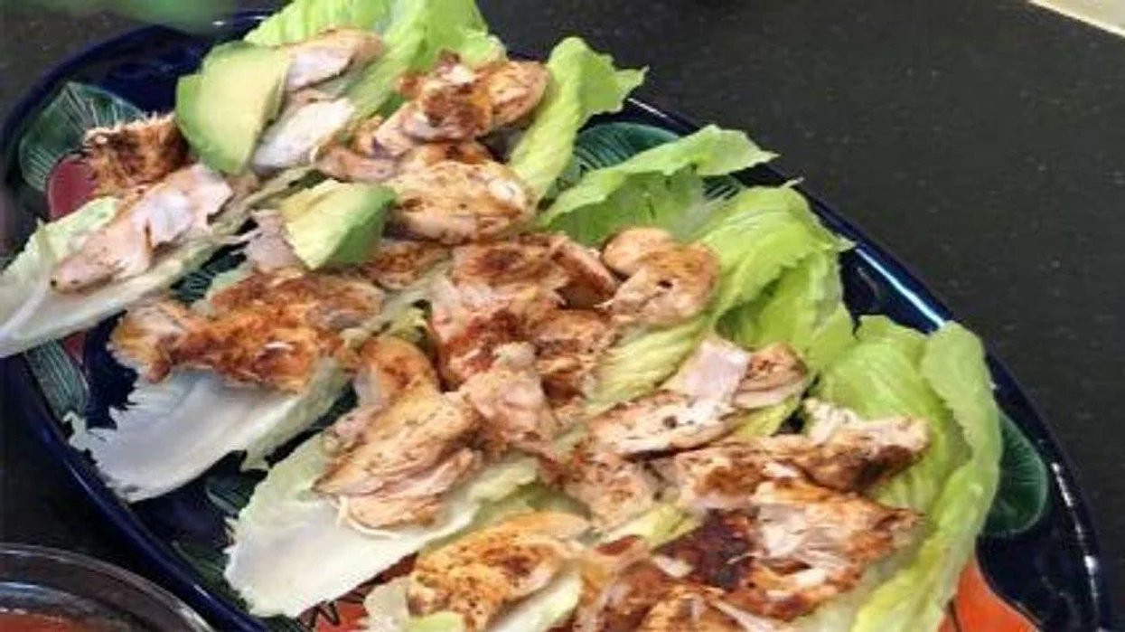 avocado chicken wrap