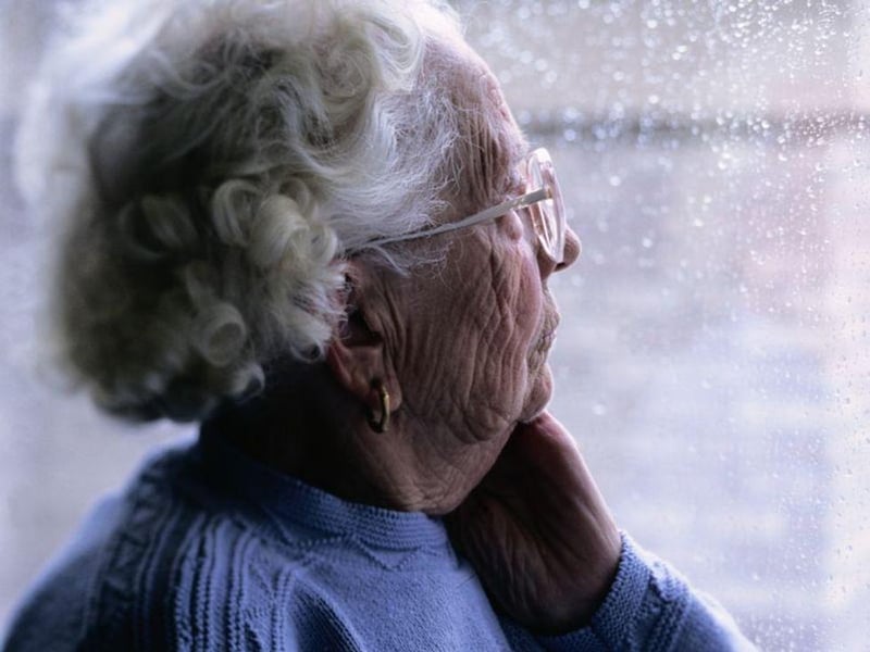 News Picture: Frayed Relationships Could Leave Elderly Vulnerable to Scammers