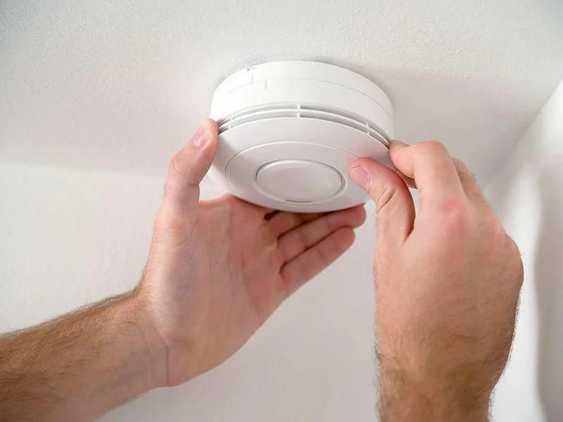 It`s Time to Replace Your Smoke Alarm Batteries