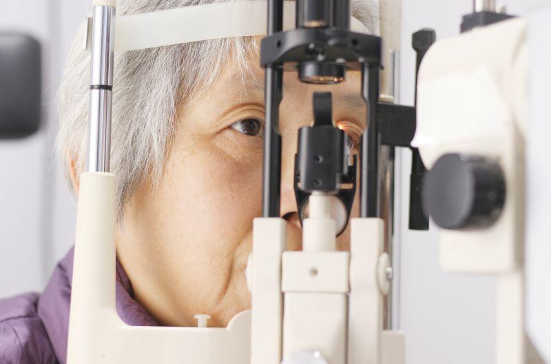 Cuando ocurre la diabetes, los exámenes de la vista pueden salvar su vista