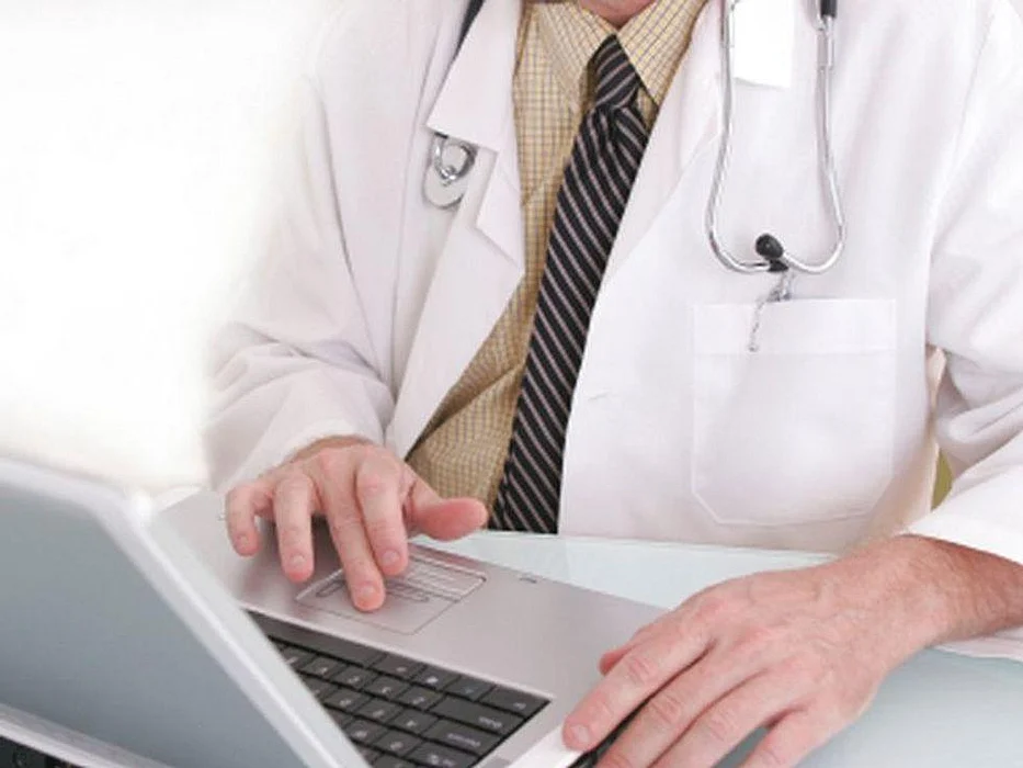 Review Profiles Open-Access Datasets With Skin Cancer Images