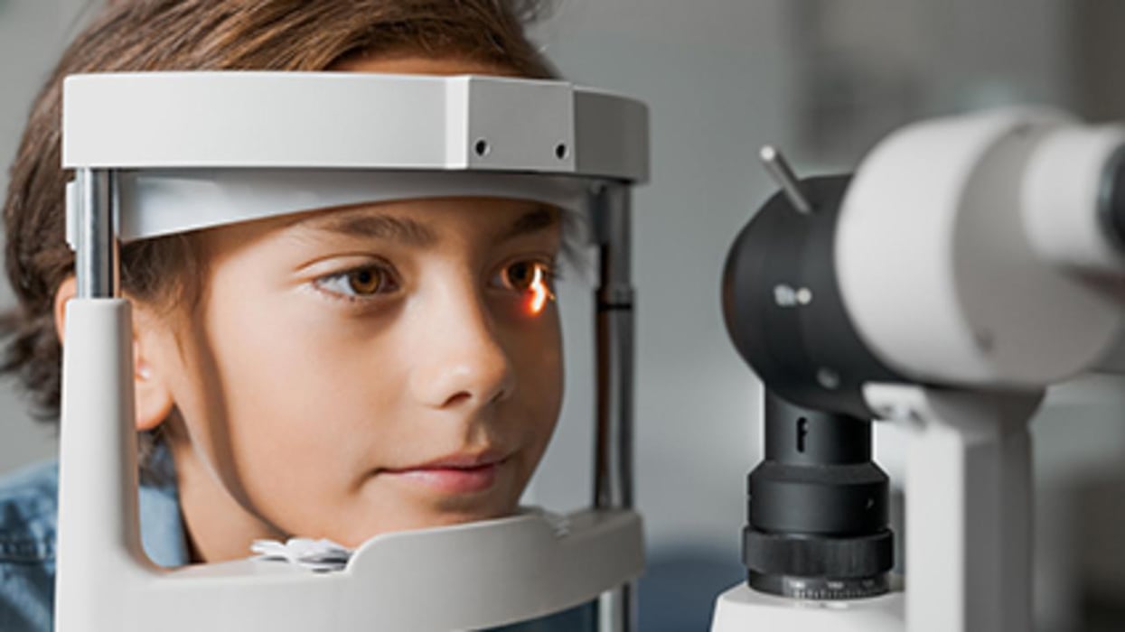 Un estudio halló que los niños con diabetes corren un riesgo alto de tener problemas de los ojos.