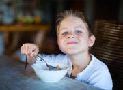 Dieta de “poucos alimentos” poderia ser a receita para aliviar os sintomas do TDAH