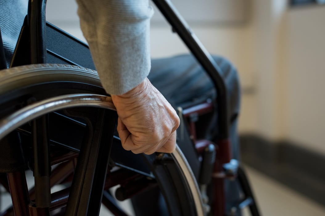 Cómo elegir correctamente una rampa de acceso para sillas de ruedas - Blog  de Ortopedia Mimas