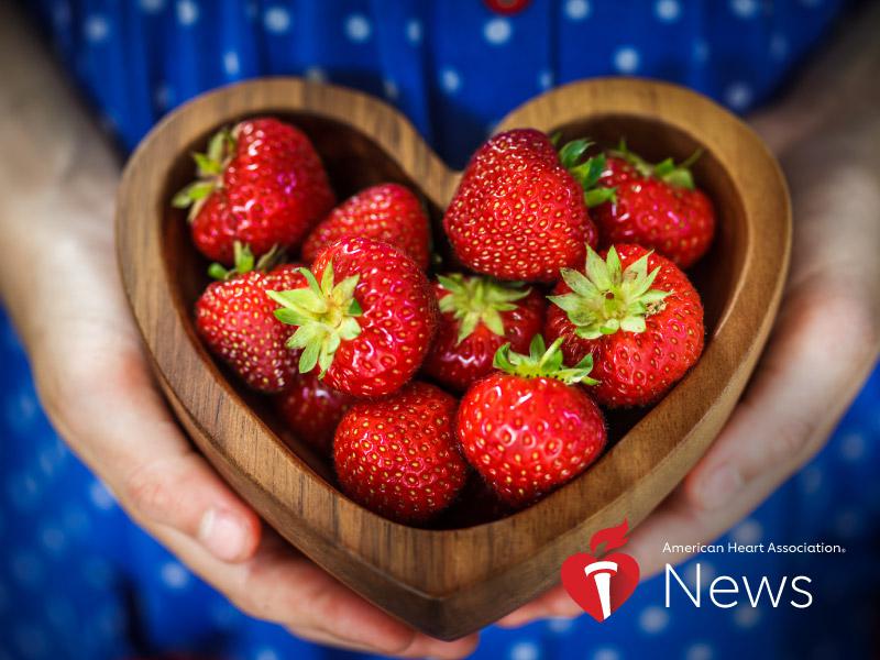 News Picture: AHA News: Sweet Strawberries Are So Tempting at Valentine's and Any Day – Should You Give In?