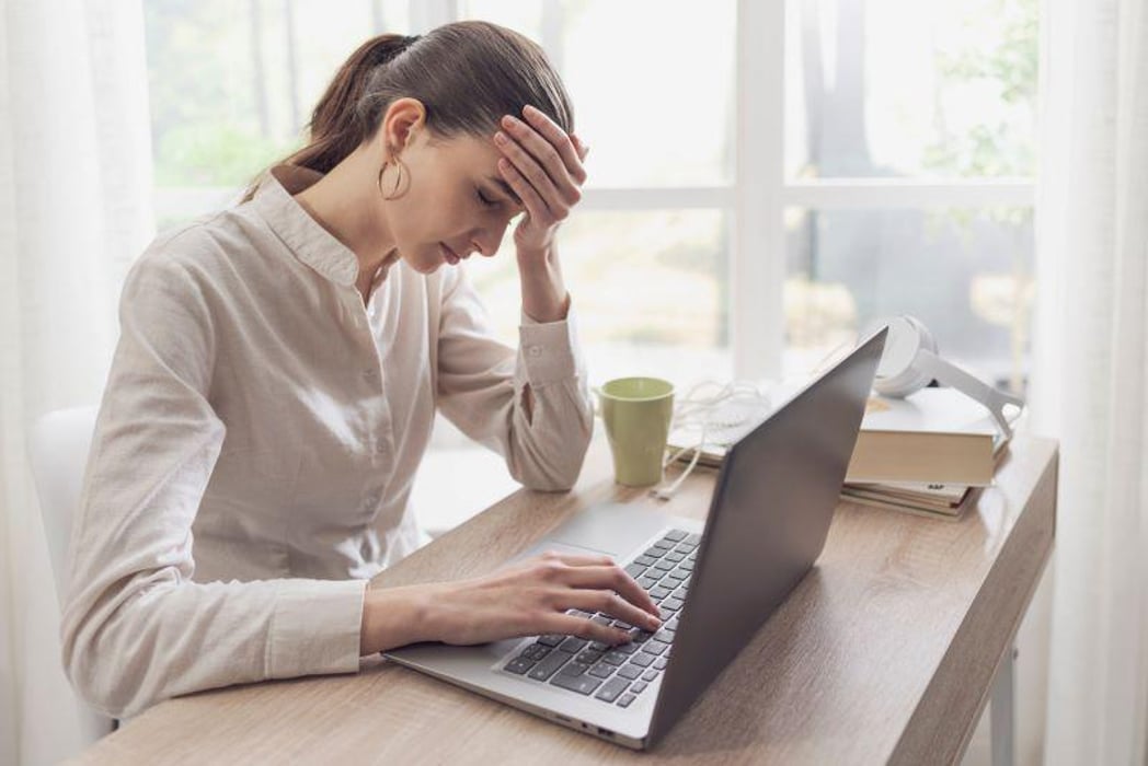 migraine headache computer laptop pain woman stress