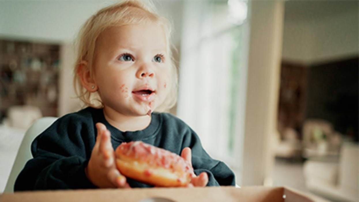 Un estudio encuentra que el comer por causas emocionales comienza en la edad temprana y es un comportamiento aprendido