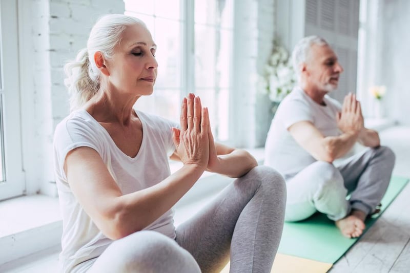 Yoga Might Do Wonders for Women`s Aging Brains