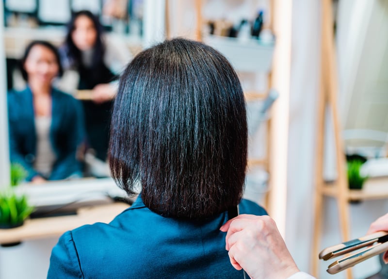 Use of Hair Relaxers Raises Women's Odds for Uterine Cancer