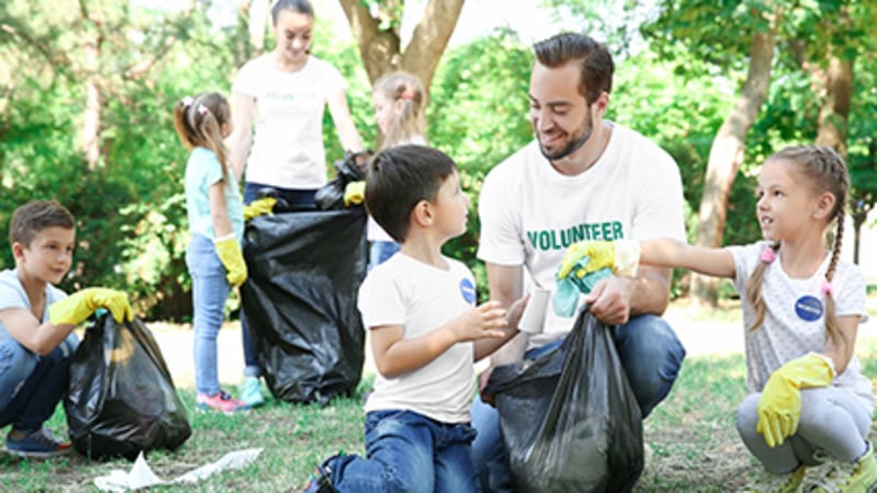 Volunteering Helps Kids ‘Flourish’ Mentally and Physically, Study Finds
