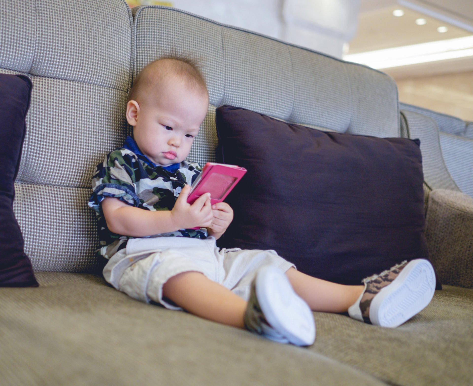 News Picture: More Screen Time for Babies Could Slow Development